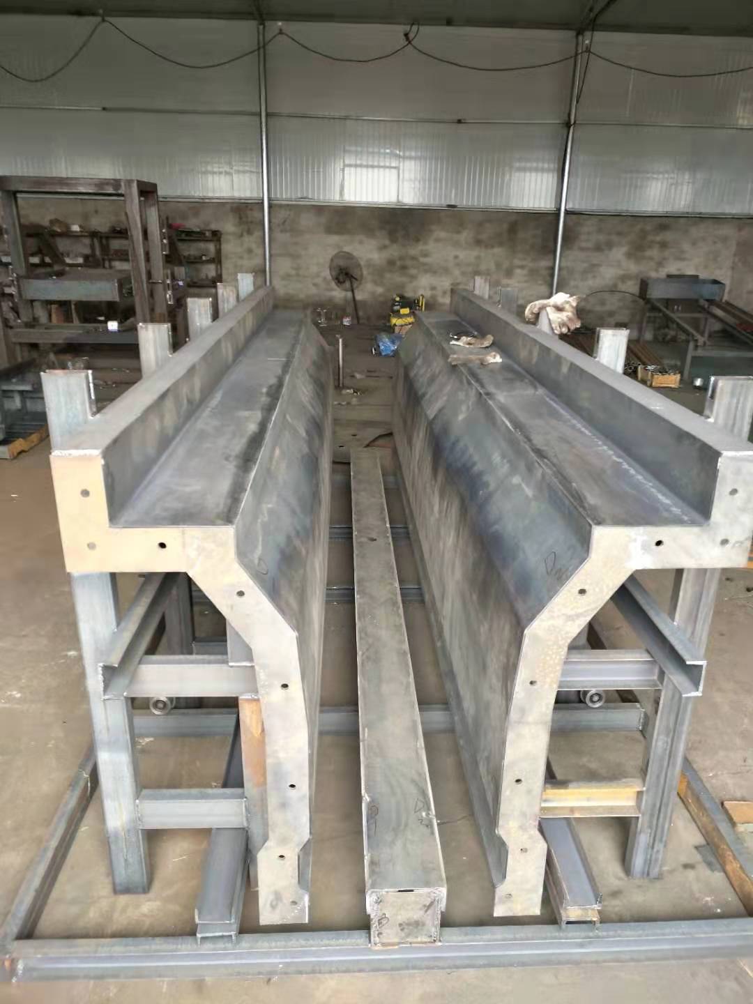 隔離墩鋼模具 高速隔離墩模具